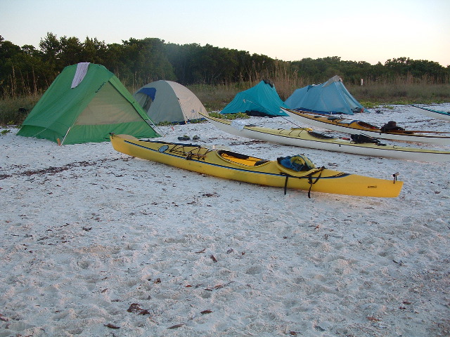 beach_tents.JPG